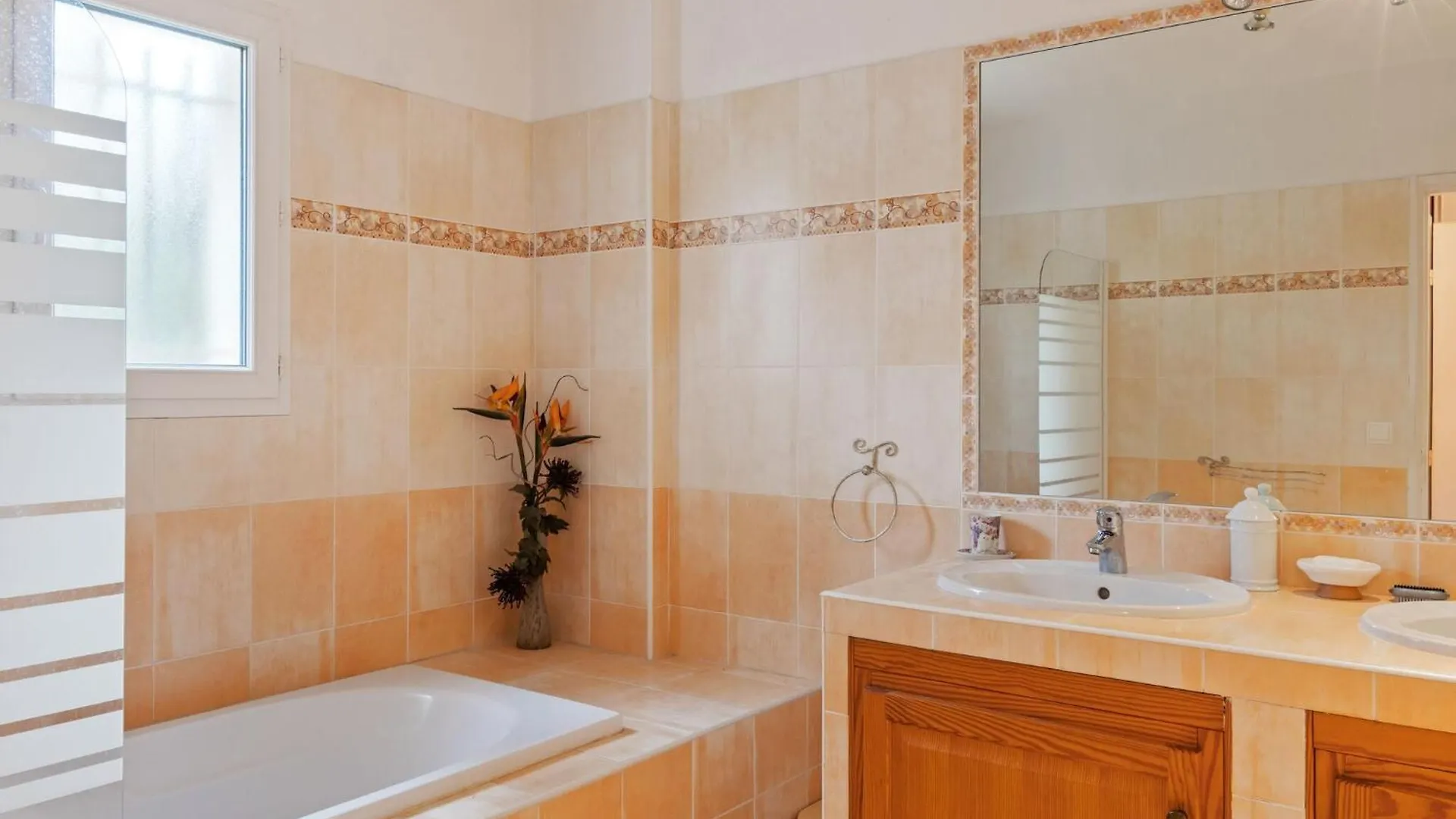 Villa Charming Holiday Home In Lorgues With Private Pool France